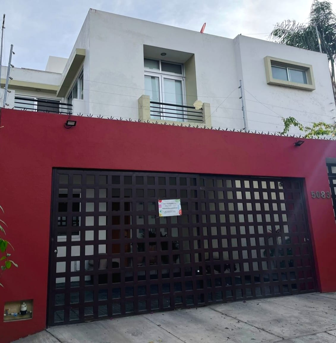 CASA EN RENTA EN JARDINES UNIVERSIDAD